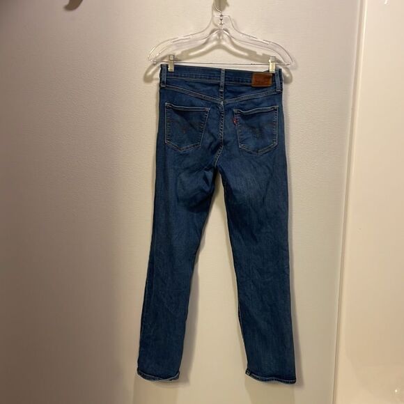 LEVI’S 314 shaping straight woman’s jeans. They are a size 28 - Picture 6 of 16